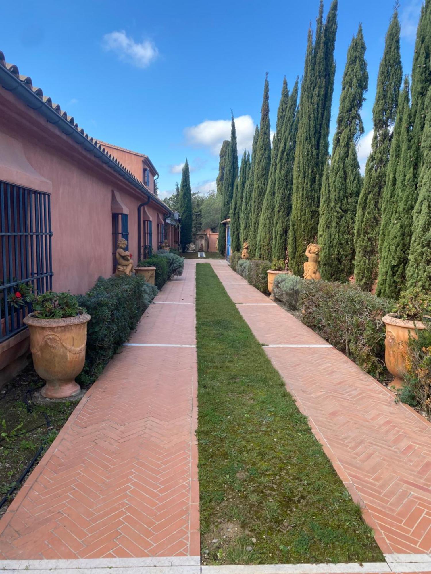 L'Hacienda Francesa Bed & Breakfast Palaja Exterior photo